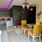 Cfc Ultra Luxurious Andalusian Apt With Garden & Office