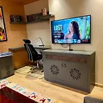 Cfc Ultra Luxurious Andalusian Apt With Garden & Office