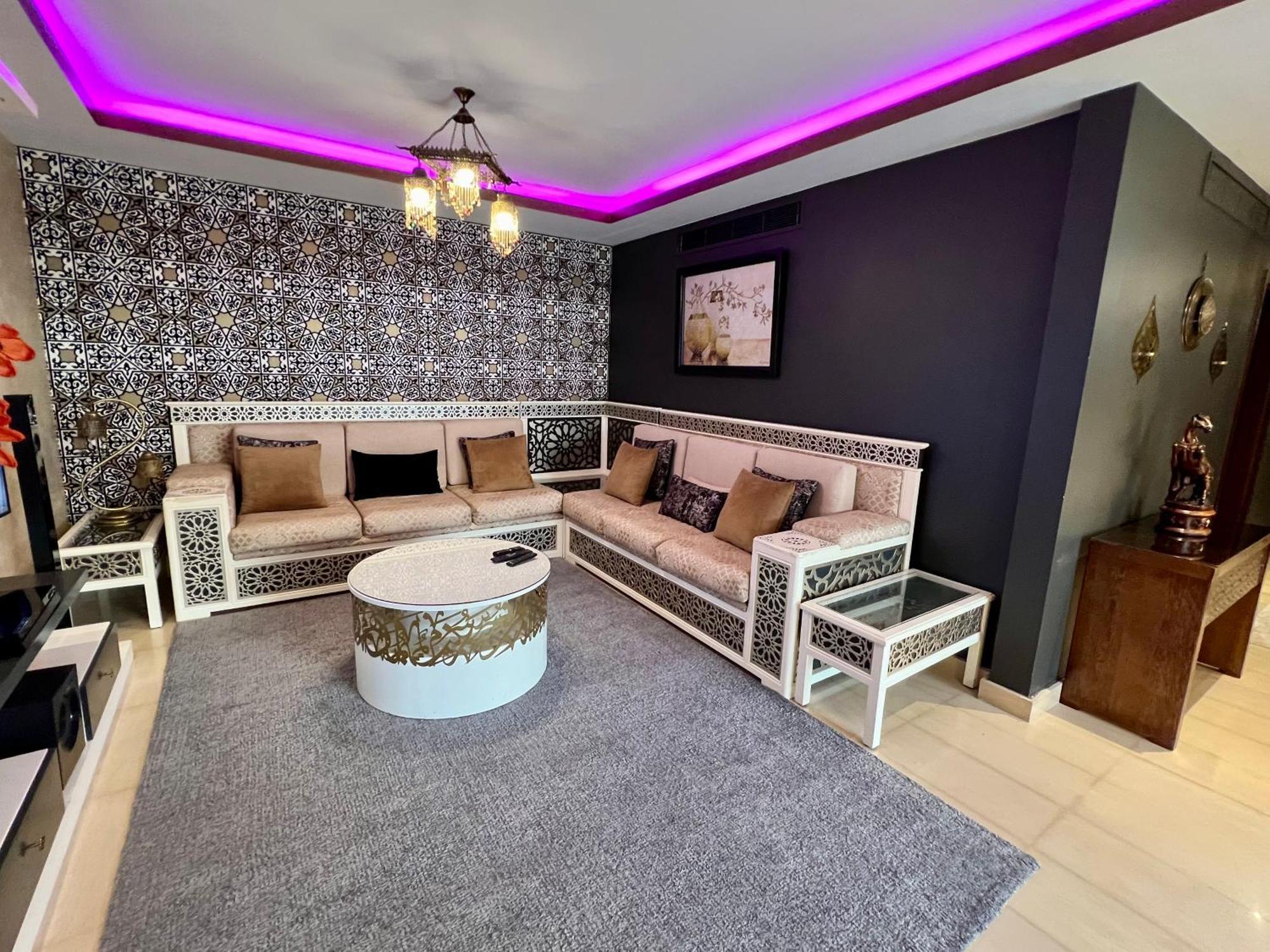 Cfc Ultra Luxurious Andalusian With Garden & Office * Cairo