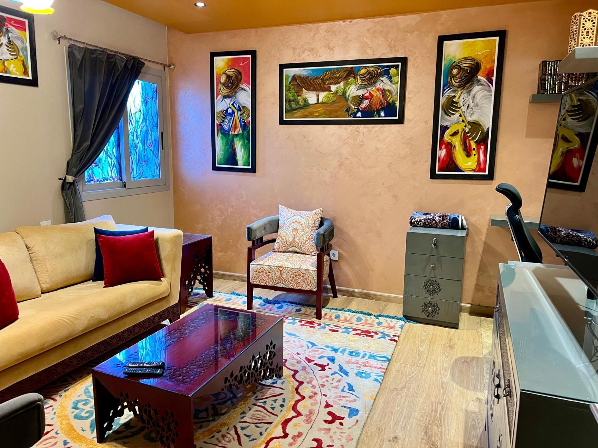 Apartment Cfc Ultra Luxurious Andalusian With Garden & Office *