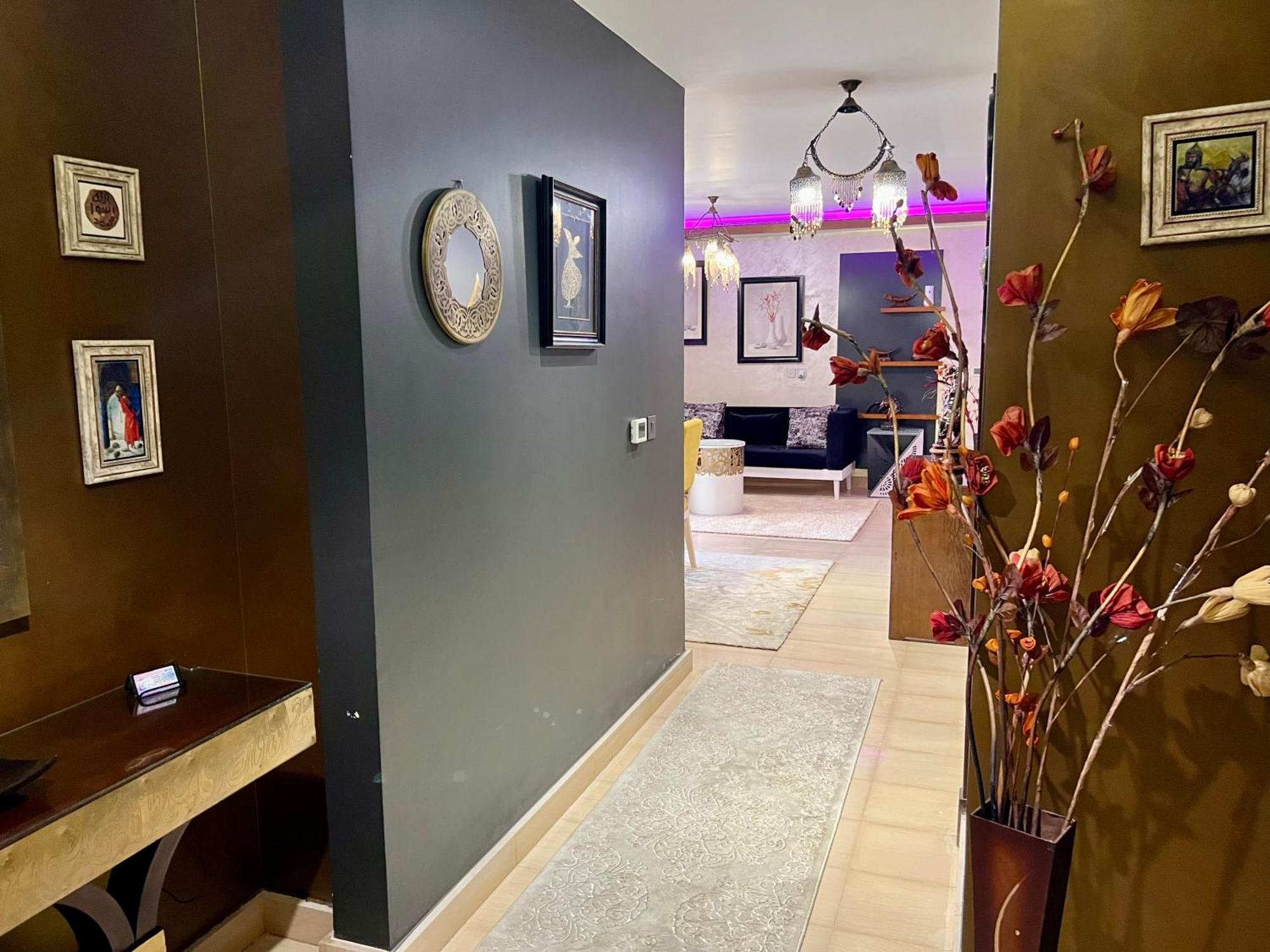 Cfc Ultra Luxurious Andalusian With Garden & Office Cairo