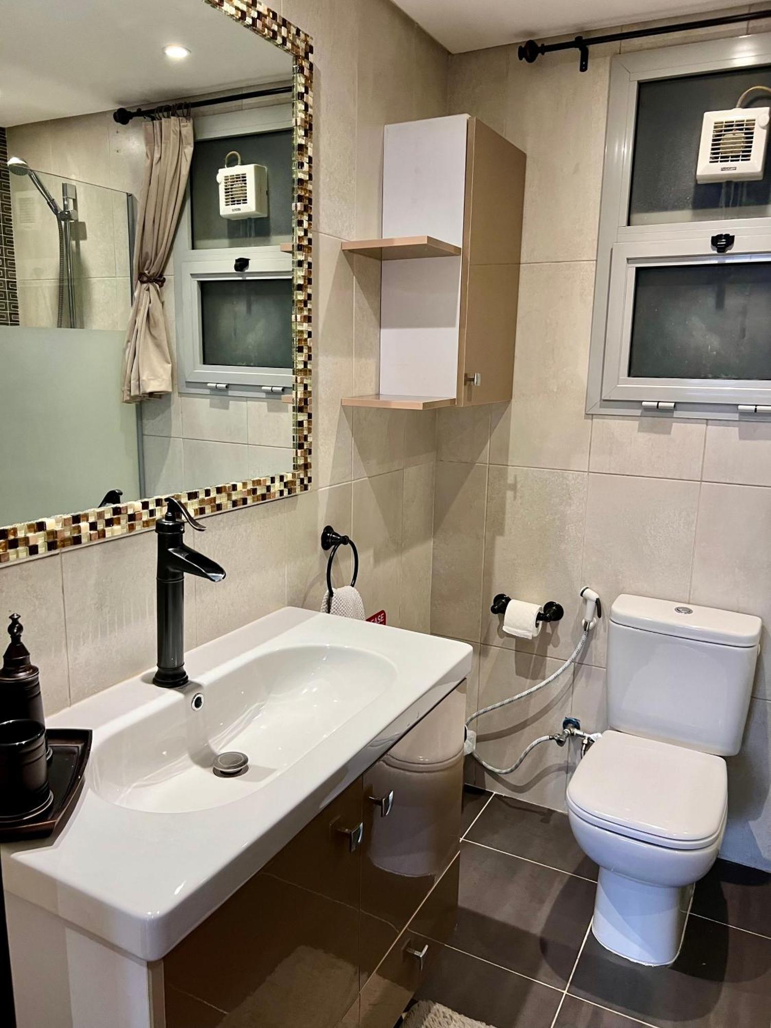 Apartment Cfc Ultra Luxurious Andalusian With Garden & Office Cairo