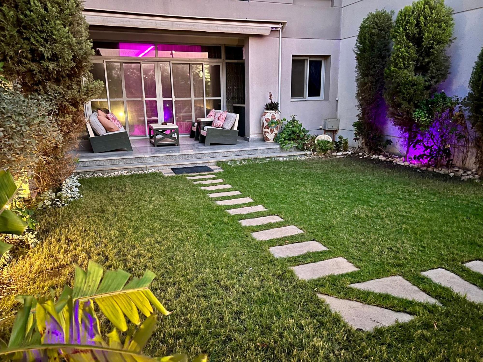 Cfc Ultra Luxurious Andalusian With Garden & Office Apartment *