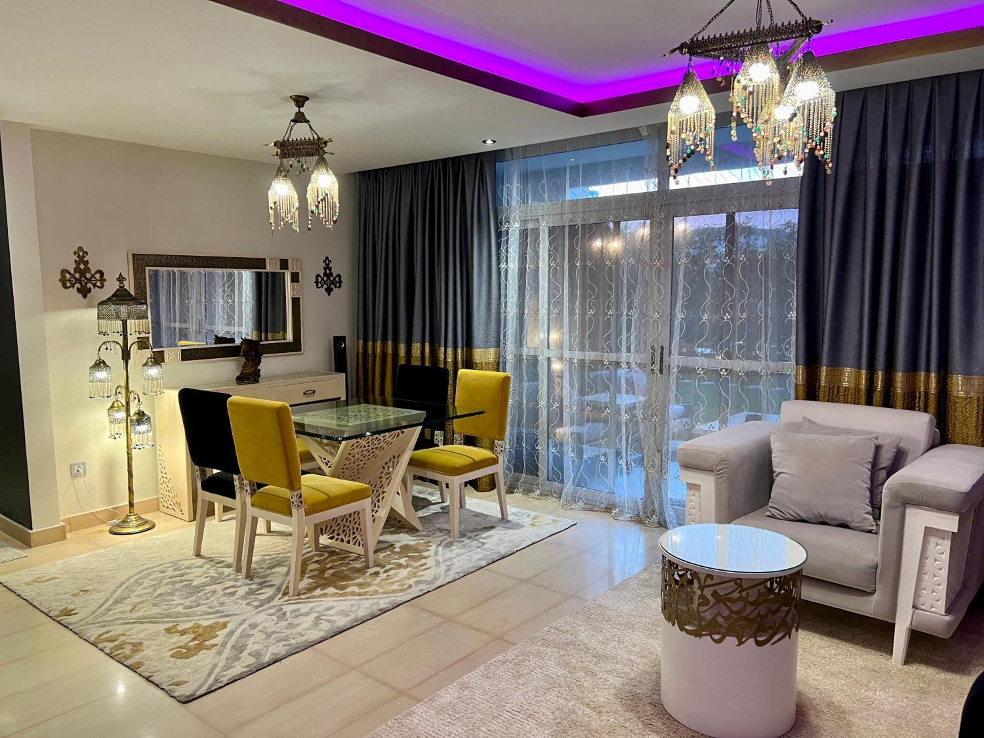 Cfc Ultra Luxurious Andalusian With Garden & Office * Cairo